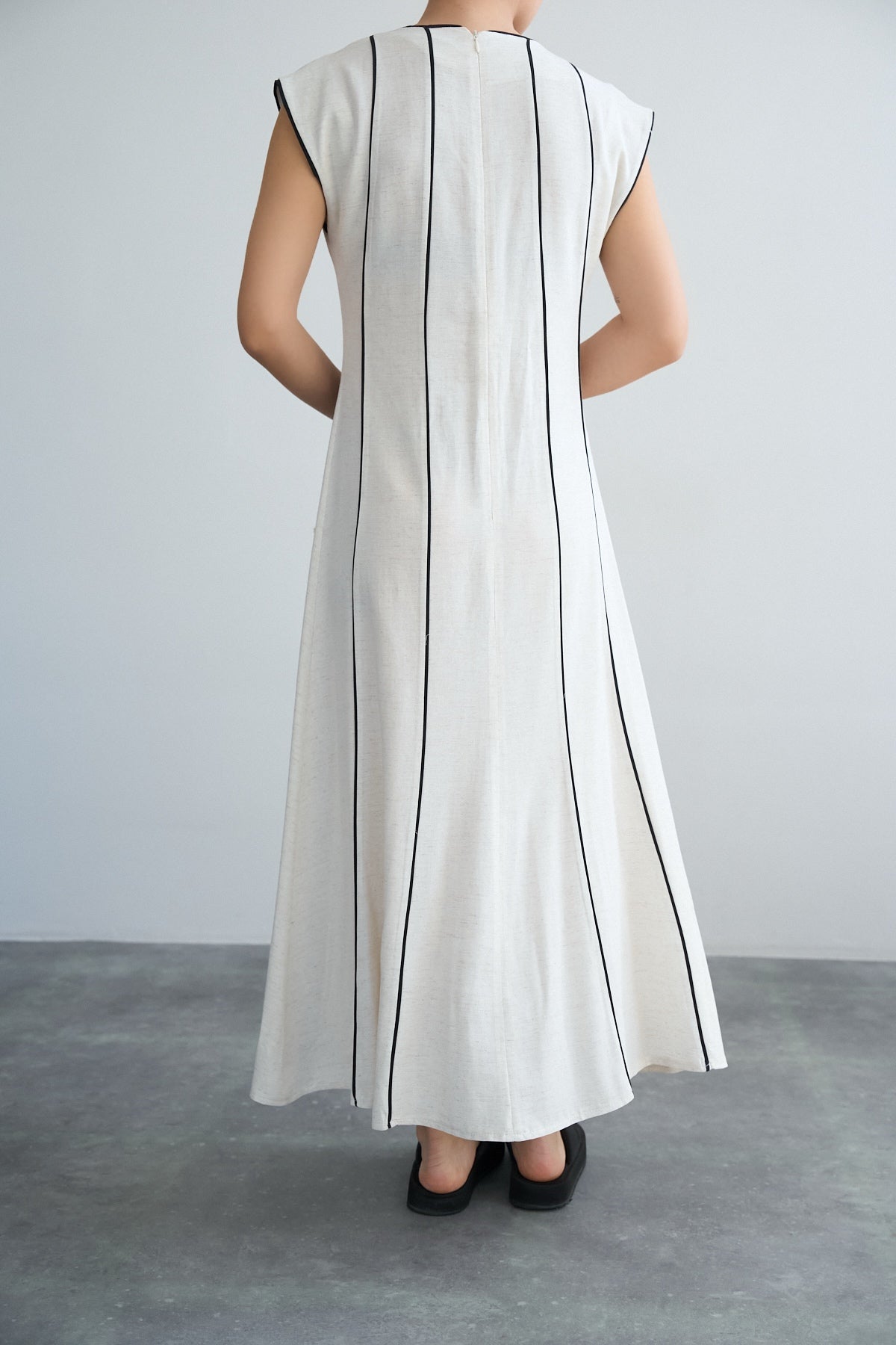 Short Sleeve Striped Dress White, Black