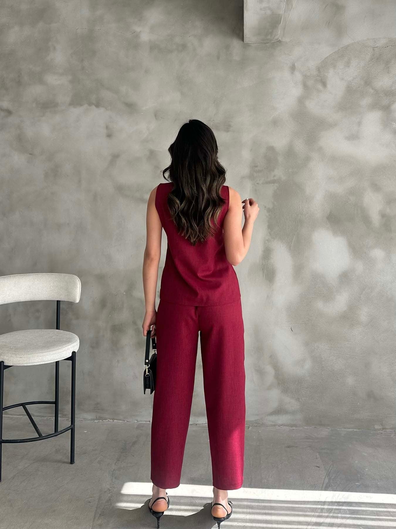 Gold Buttoned Vest Pleated Trousers Set Burgundy