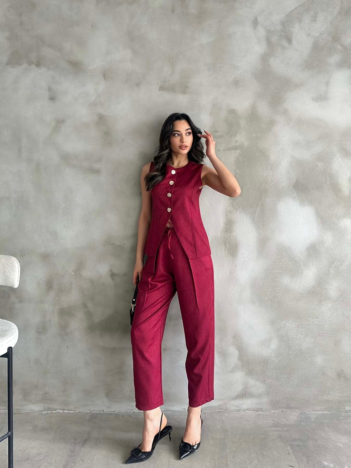 Gold Buttoned Vest Pleated Trousers Set Burgundy