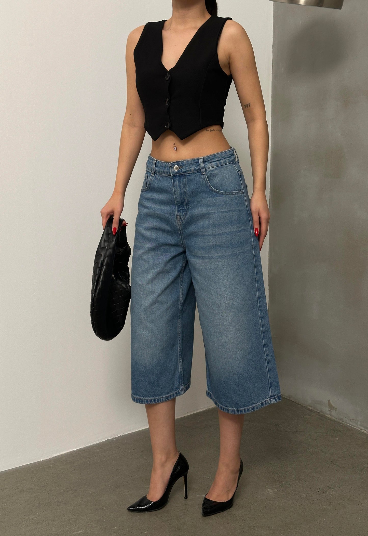 Baggy Pattern Bermuda Jeans Blue