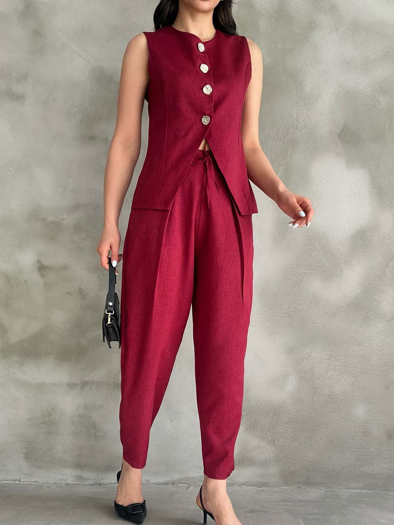 Gold Buttoned Vest Pleated Trousers Set Burgundy
