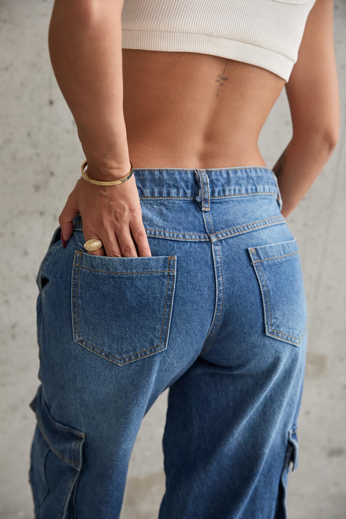Side Pocket Relaxed Fit Jeans Blue
