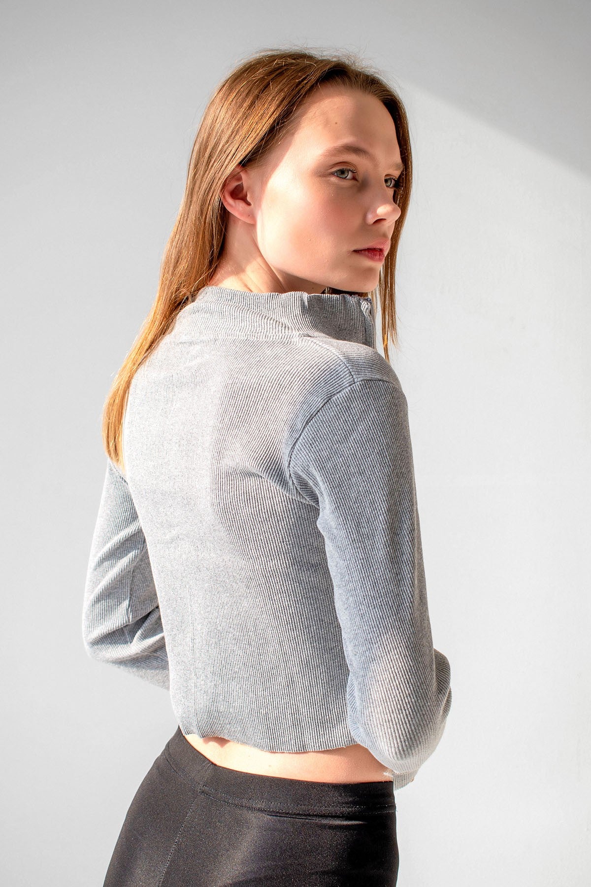 Zippered Crop Top With Ankle Detail Grey